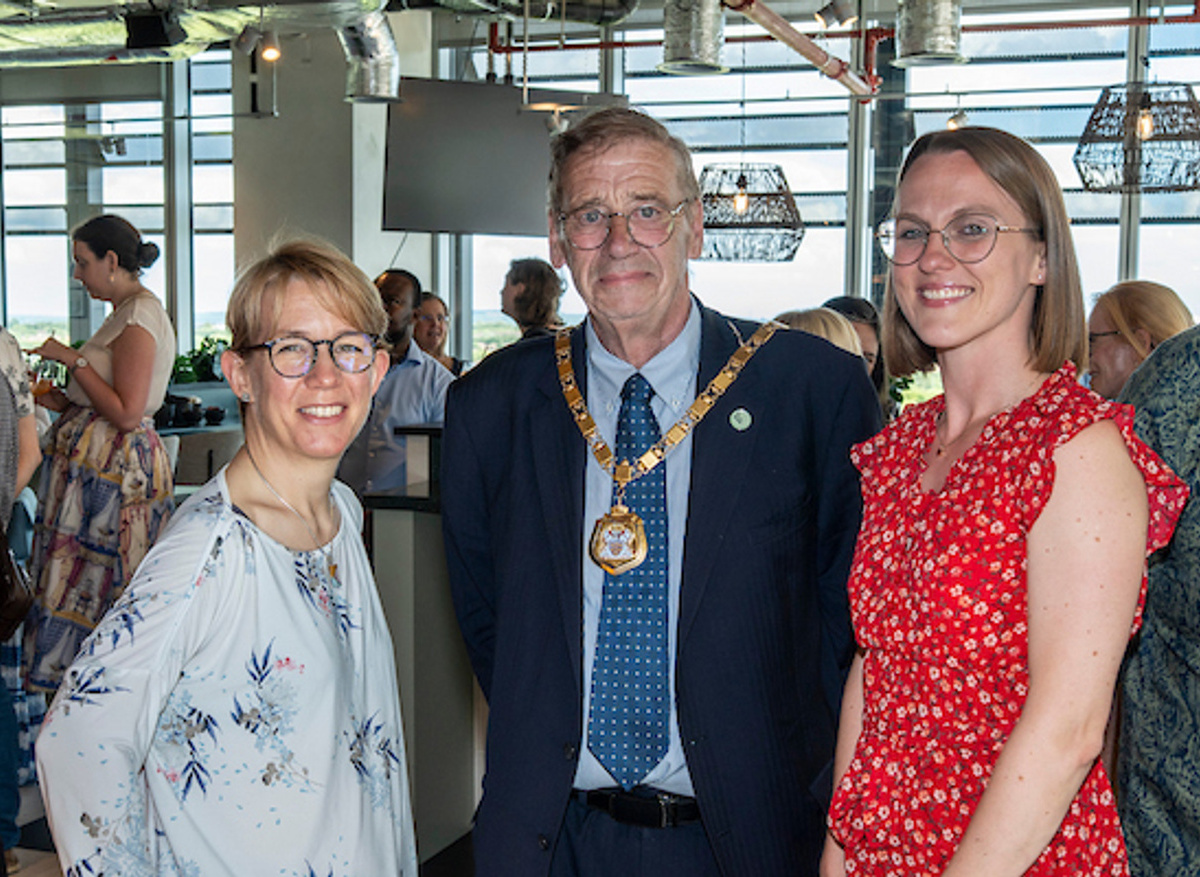 ITI Chief Executive Sara Robertson (left) and ITI Chair Fiona Gray (right) with the Mayor of Milton Keynes