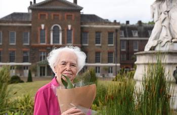 smallerkensingtonpalace.jpg