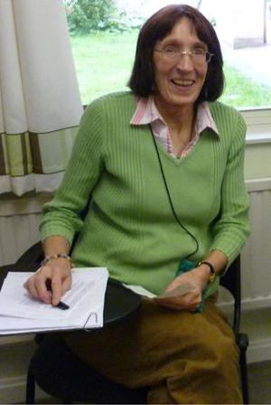 Bulletin Anna George green jumper.JPG